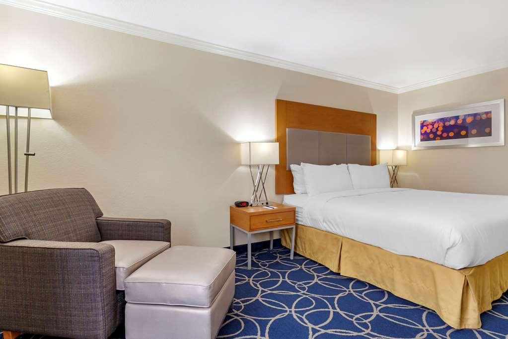 Comfort Inn & Suites Houston I-10 West Energy Corridor Δωμάτιο φωτογραφία