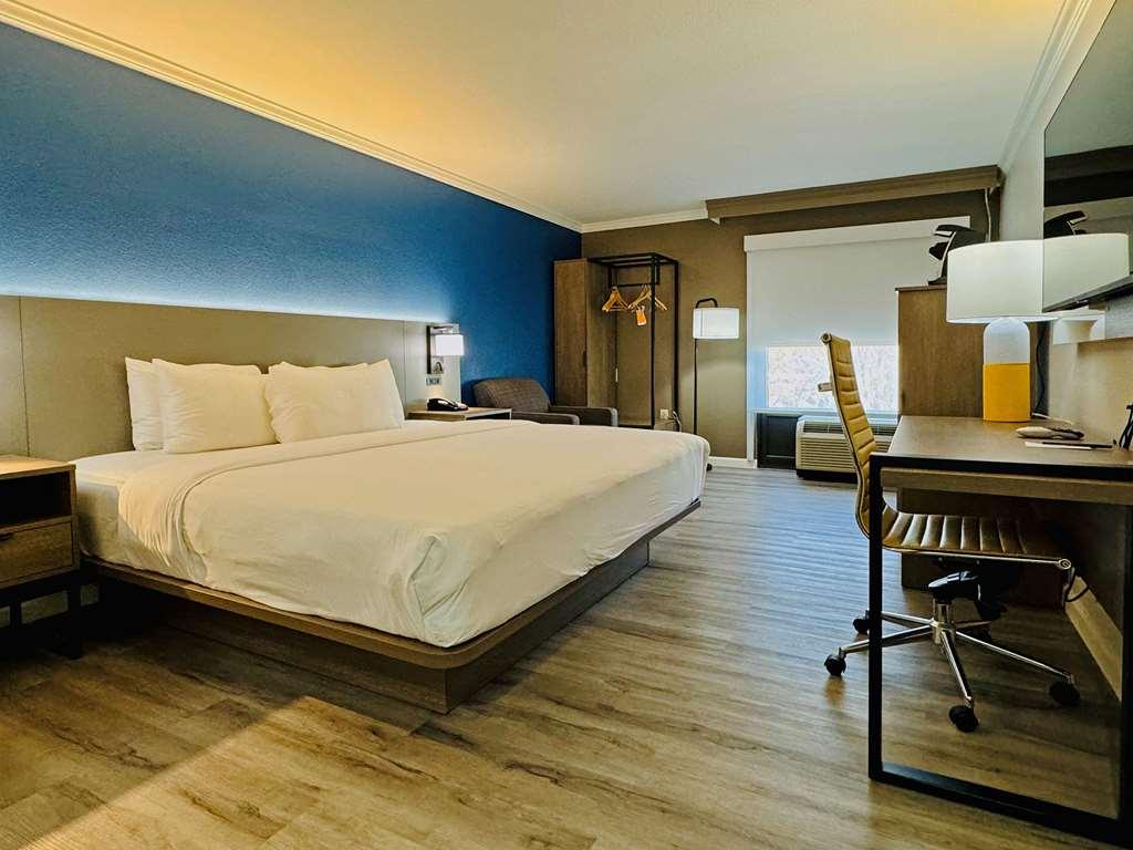 Comfort Inn & Suites Houston I-10 West Energy Corridor Δωμάτιο φωτογραφία